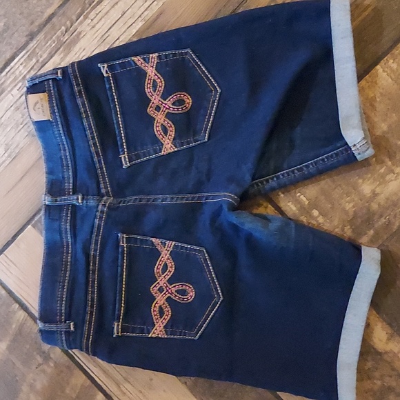 Jordache jean shorts - Picture 3 of 3
